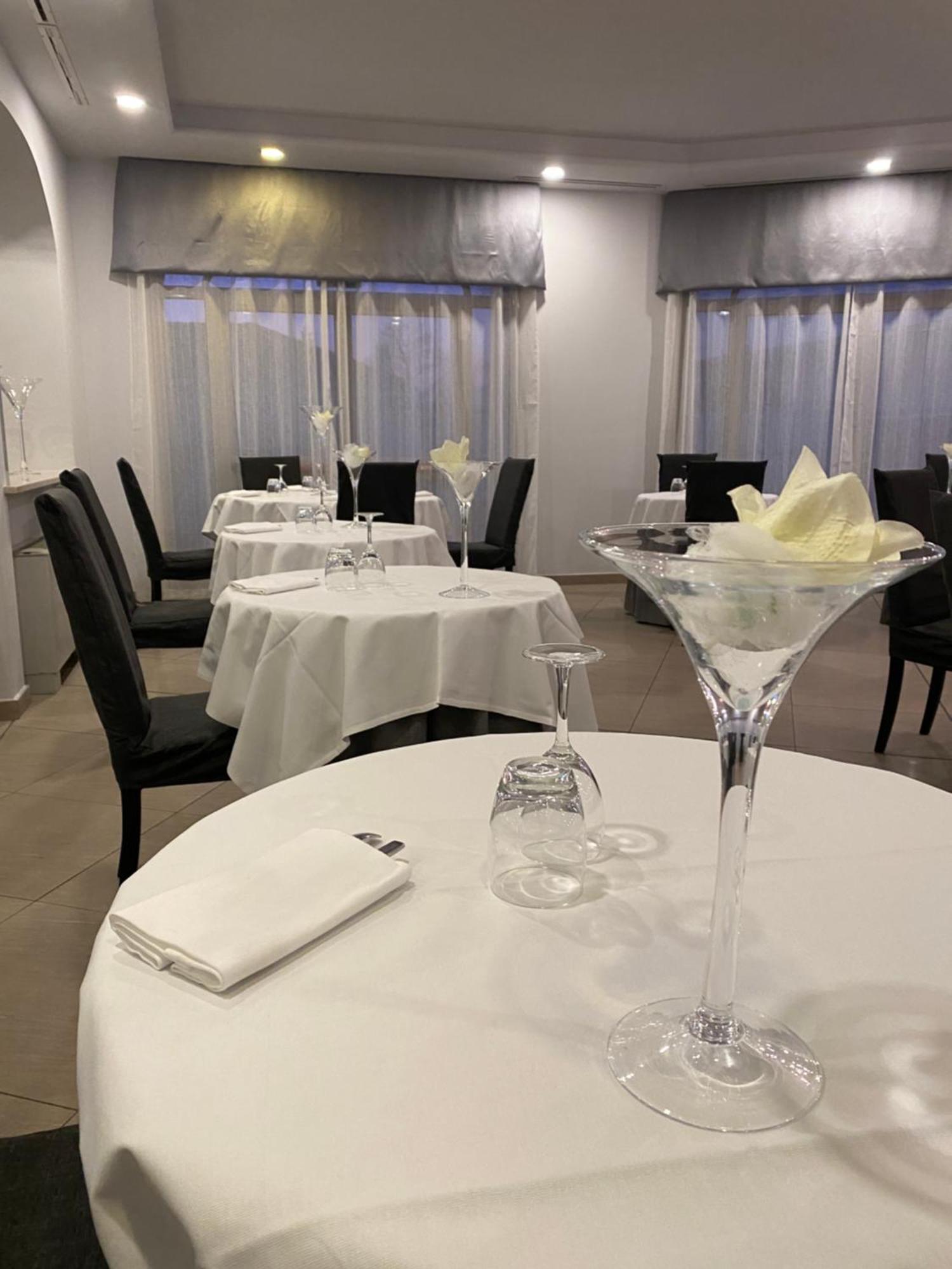 Green Hotel 세티모토리네세 외부 사진