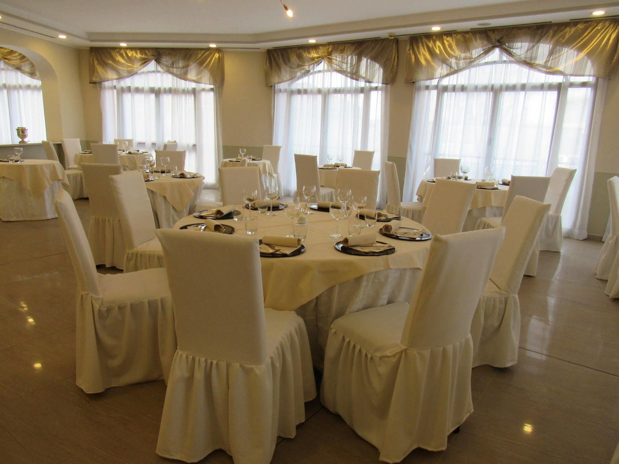 Green Hotel 세티모토리네세 외부 사진