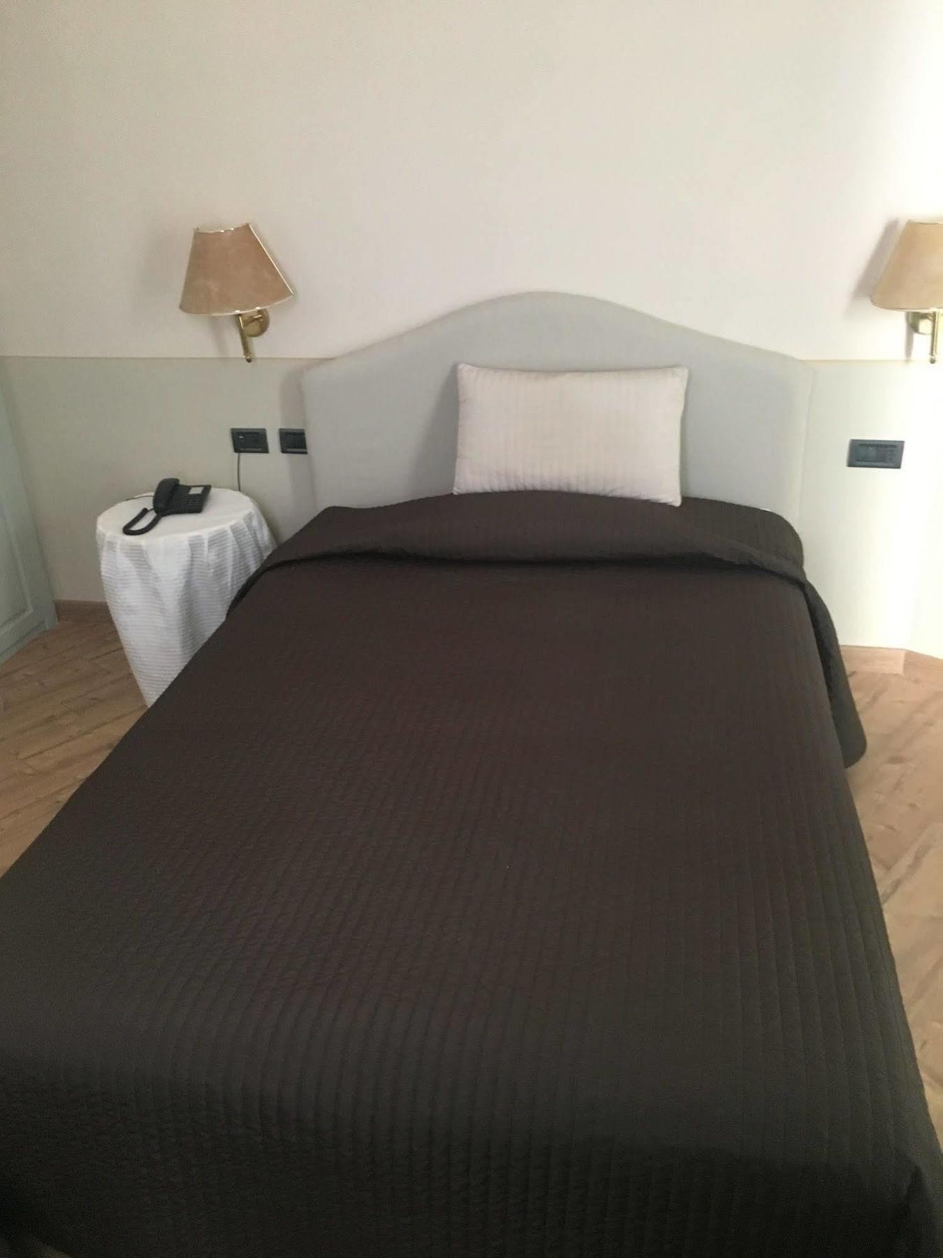 Green Hotel 세티모토리네세 외부 사진